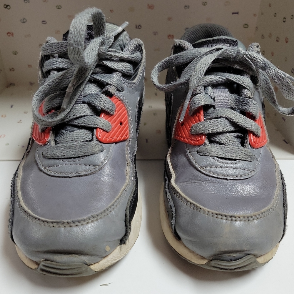 Nike Kids Boys Air Max Size 13C gray/black